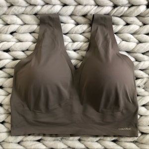 Calvin Klein Gray Bralette Size XL